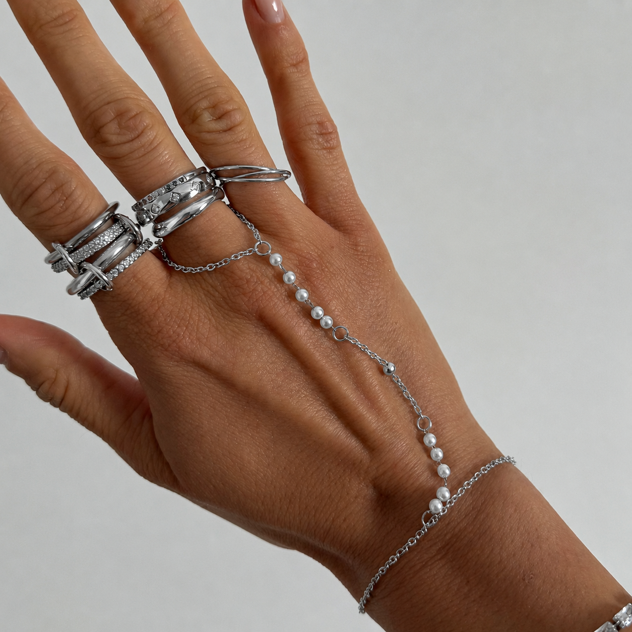Viral Hand Chains: Anti Tarnish Waterproof