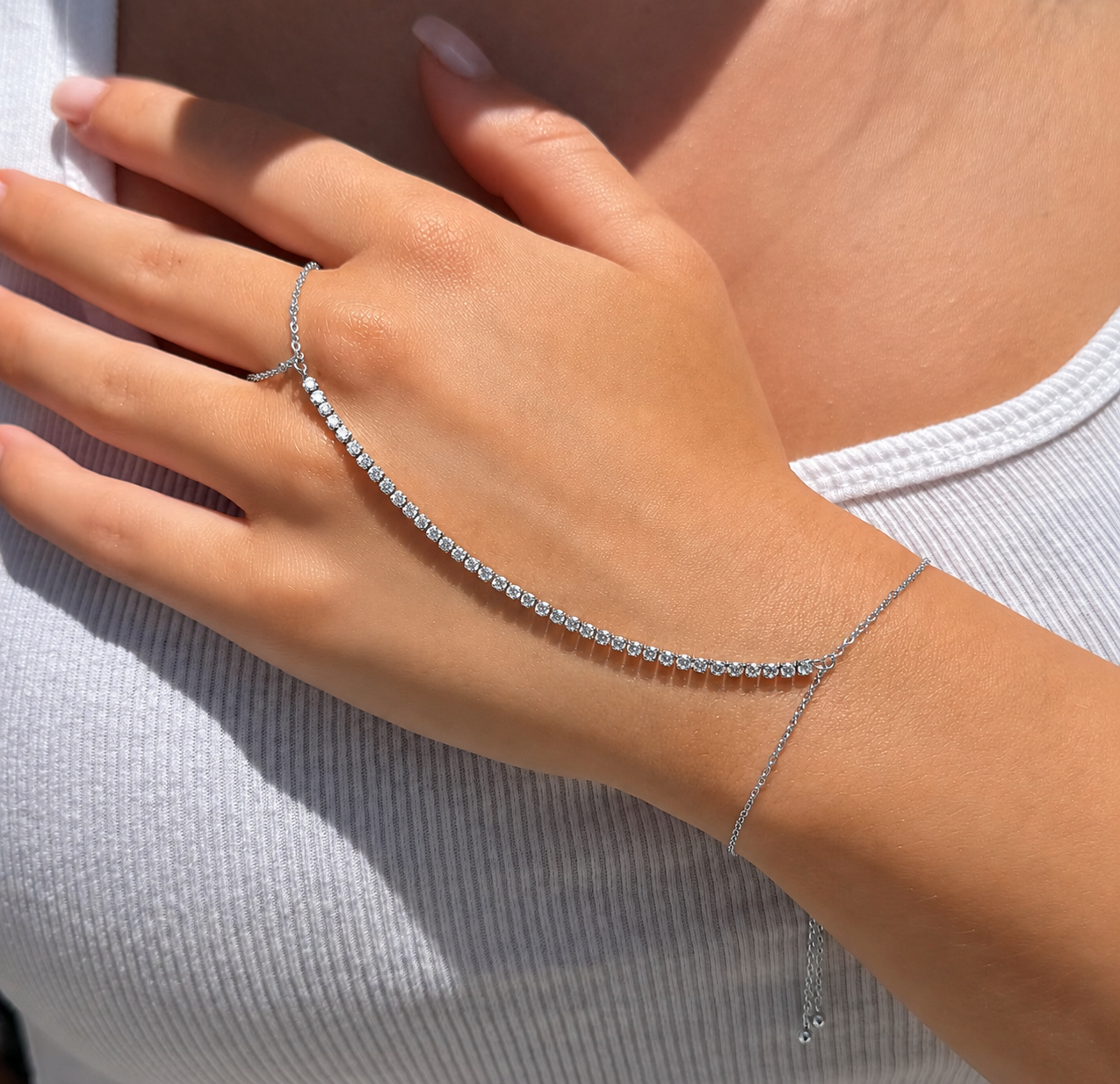 The Slide On Hand Chain Collection