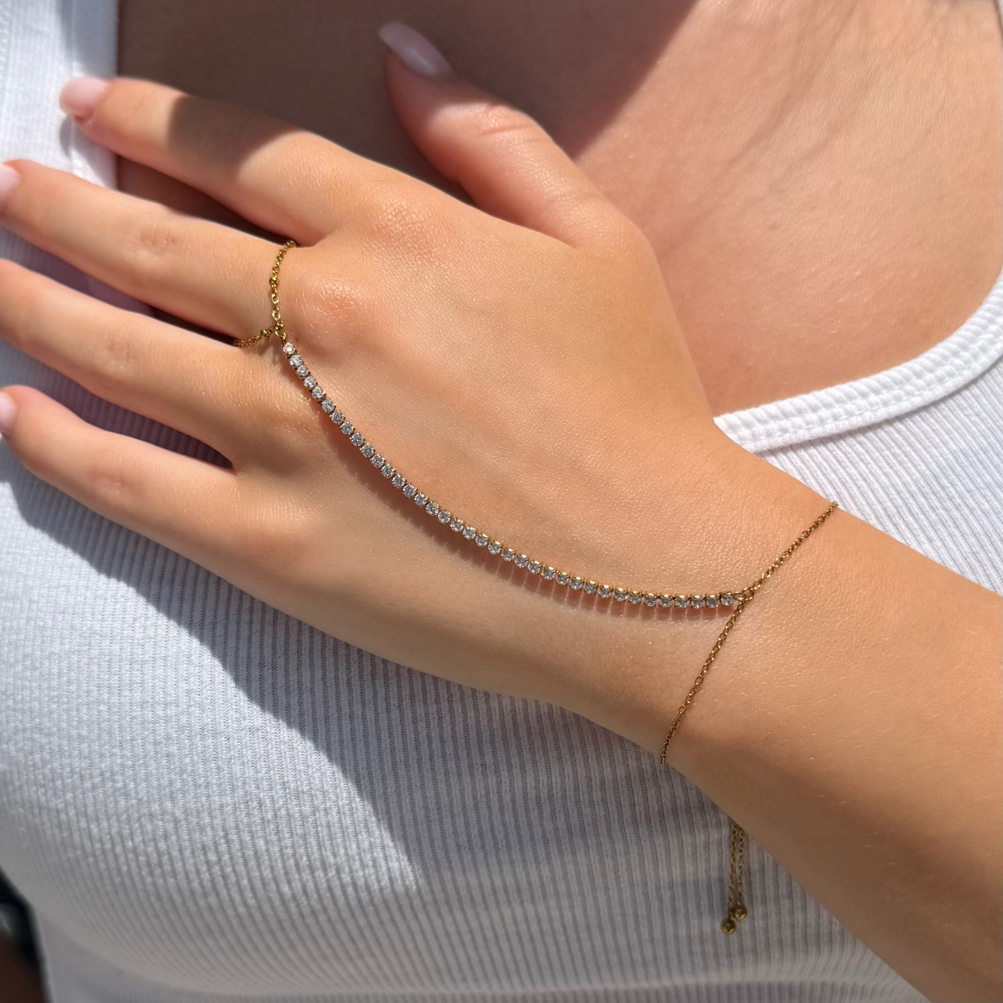 The Slide On Hand Chain Collection