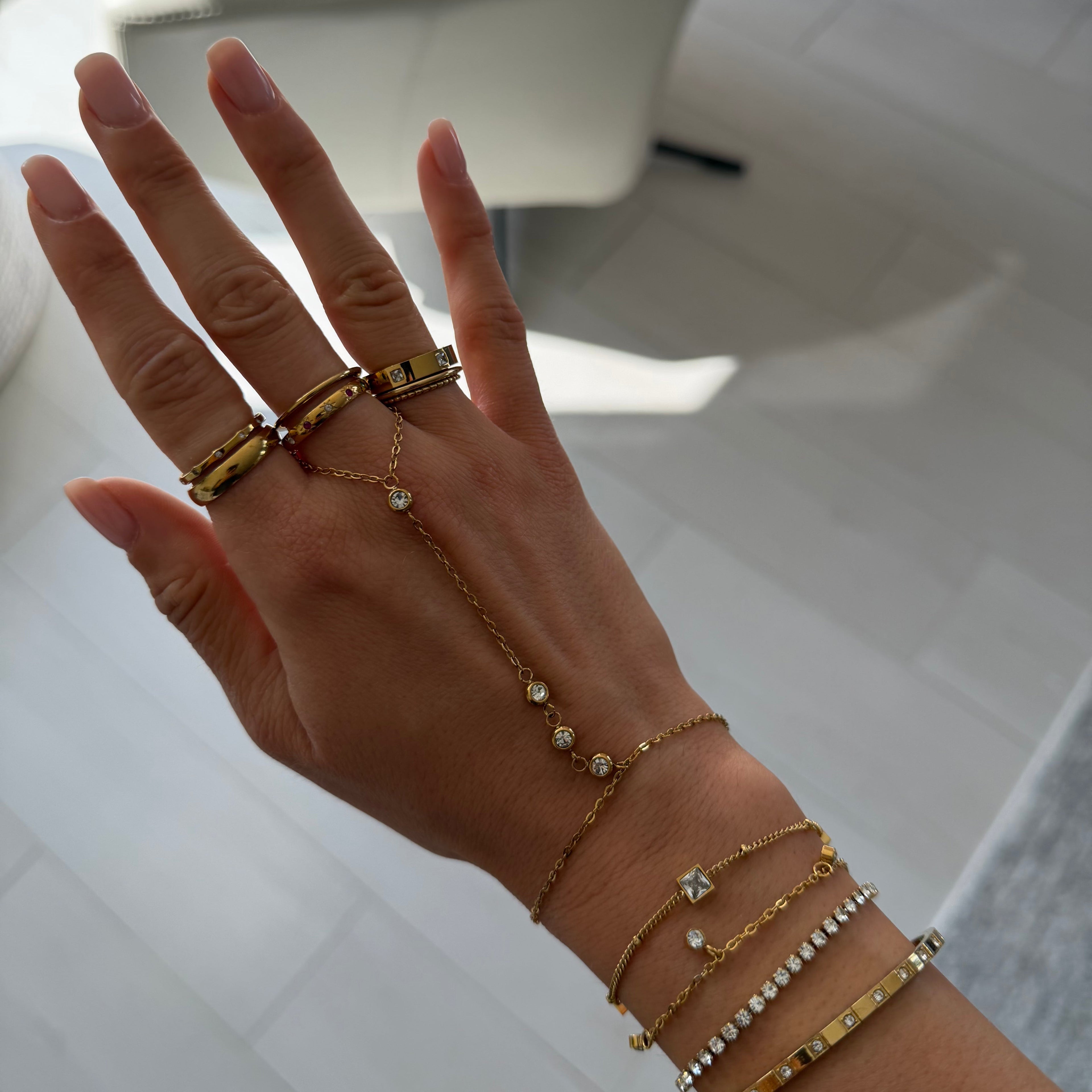 Viral Hand Chains: Anti Tarnish Waterproof