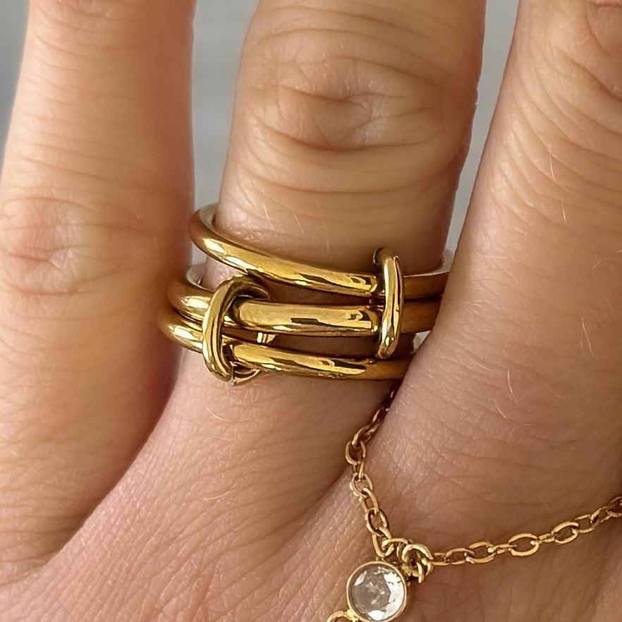 Viral Stacked Rings